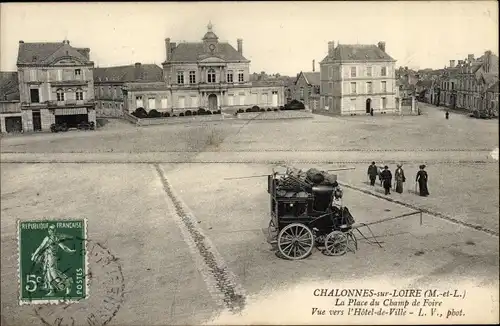 Ak Chalonnes sur Loire Maine et Loire, La Place du Champ de Foire