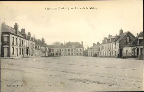 Ak Courtalain Eure-et-Loir, Place de la Mairie