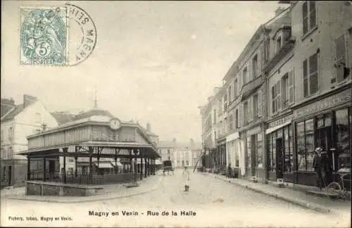 Ak Magny en Vexin Val-d’Oise, Rue de la Halle