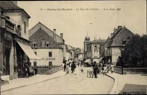 Ak Paray le Monial Saône et Loire, La Rue du Perrier