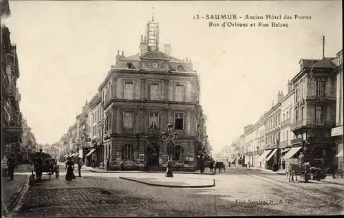 Ak Saumur Maine et Loire, Ancien Hotel des Postes, Rue d'Orleans et Rue Balzac