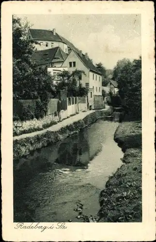 Ak Radeberg Sachsen, An der Röder beim Schloss