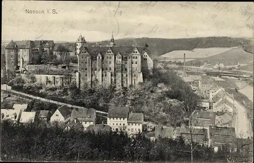 Ak Nossen in Sachsen, Blick zum Schloss