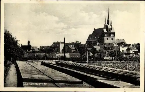 Ak Lommatzsch in Sachsen, Ort mit Kirche