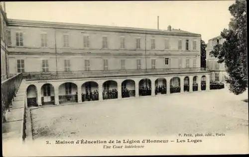 Ak Saint Germain en Laye Yvelines, Maison d'Education de la Legion d'Honneur, Les Loges