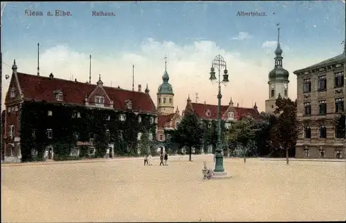 Ak Riesa an der Elbe Sachsen, Albertplatz, Rathaus