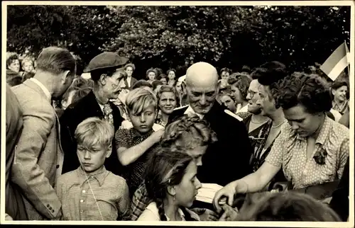 Foto Ak Dorsten in Westfalen, Menschengruppe, Clown, Kinder, Mann in Uniform, Schützenfest