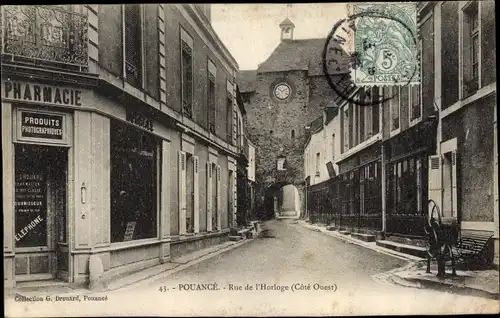 Ak Pouancé Maine et Loire, Rue de l'Horloge