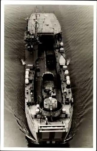 Foto Ak Deutsches Kriegsschiff, Landungsschiff, Foto Drüppel