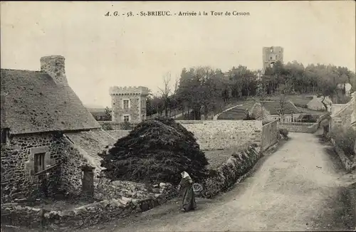 Ak Saint Brieuc Côtes d'Armor, Arrivee a la Tour de Cesson