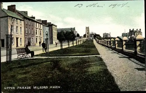 Ak Milford Haven Aberdaugleddau Wales, Upper Parade