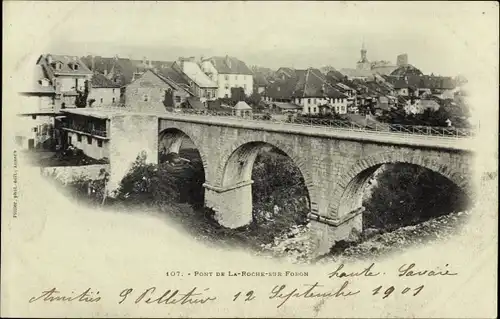 Ak La Roche sur Foron Haute Savoie, Brücke zur Stadt