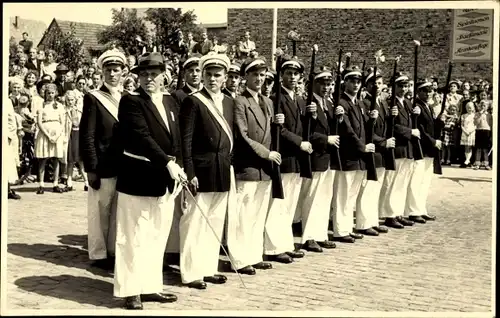 Foto Ak Dorsten in Westfalen, Schützenfest, Festumzug, Zuschauer