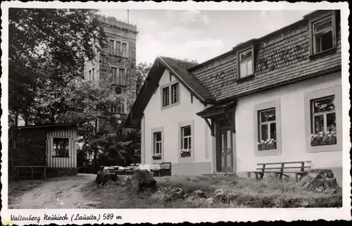 Foto Ak Neukirch in der Lausitz, Valtenberg, Haus, Turm