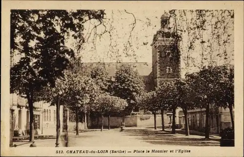 Ak Chateau du Loir Sarthe, Place le Monnier et l'Eglise