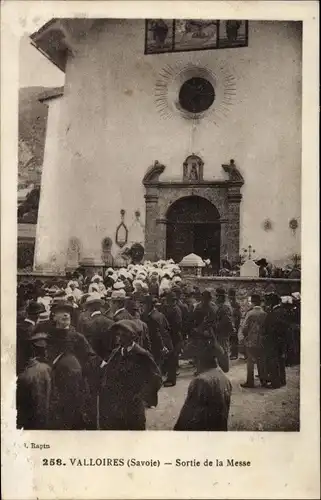 Ak Valloire Savoie, Sortie de la Messe