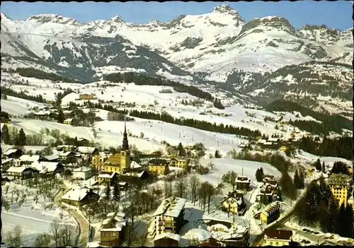 Ak Combloux Haute Savoie, Vue Générale: au fond, la chaine des Aravis
