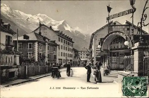 Ak Chamonix Mont Blanc Haute Savoie, Rue Nationale, Casino