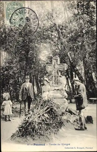 Ak Pouancé Maine et Loire, Tombe de l'Emigre