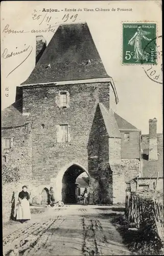 Ak Anjou Maine et Loire, Entree du Vieux Chateau de Pouance