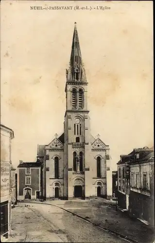 Ak Nueil sous Passavant Maine-et-Loire, L'Eglise