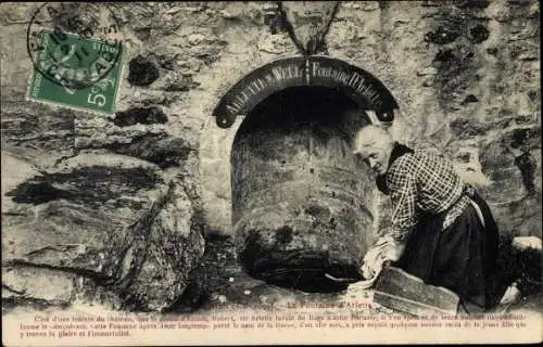 Ak Falaise Calvados, La Fontaine d'Arlette