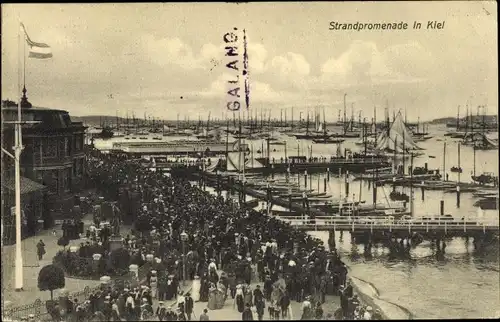 Ak Hansestadt Kiel, Strandpromenade, Hafen, Menschenmenge