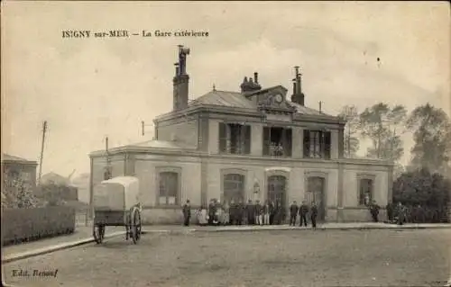 Ak Isigny sur Mer Calvados, La Gare extérieure, vue générale