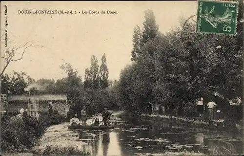 Ak Doué la Fontaine Maine et Loire, Les Bords du Douet