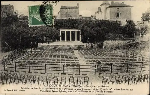 Ak Doué la Fontaine Maine et Loire, Les Arenes