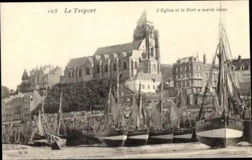 Ak Le Treport Seine Maritime, L'Eglise et le Port a maree basse