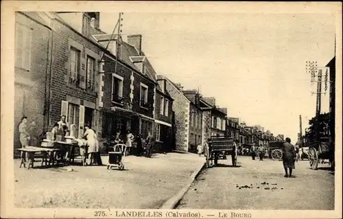 Ak Landelles et Coupigny Calvados, Le Bourg