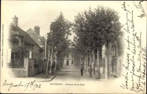 Ak Dourdan Essonne, Avenue de la Gare