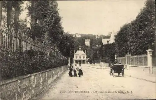 Ak Montmorency Val d’Oise, L'Avenue Emilie et la Gare