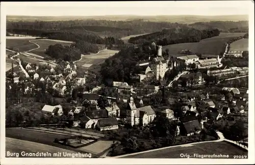 Ak Gnandstein Frohburg in Sachsen, Fliegeraufnahme von Burg und Dorf