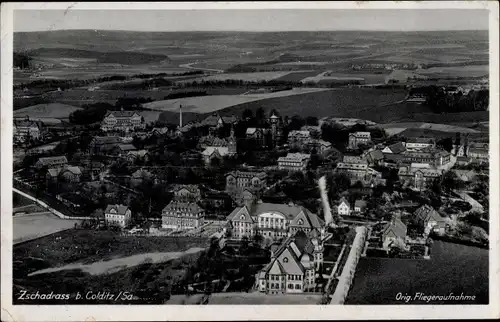 Ak Zschadrass Colditz in Sachsen, Fliegeraufnahme vom Ort