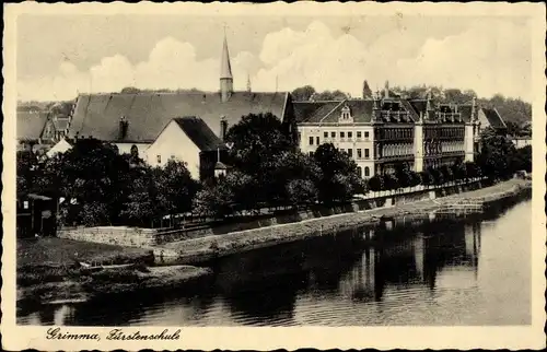 Ak Grimma in Sachsen, Fürstenschule, Blick vom Wasser aus