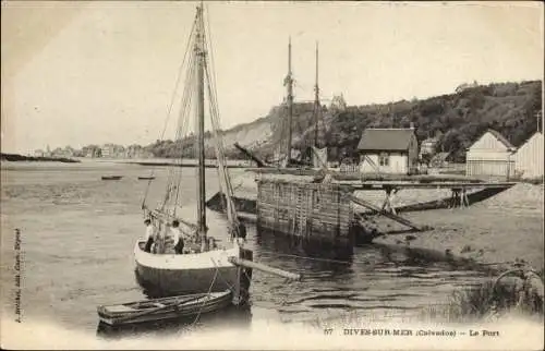 Ak Dives sur Mer Calvados, Le Port, voiliers