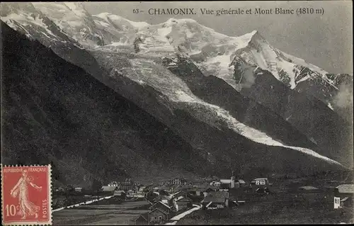Ak Chamonix Mont Blanc Haute Savoie, Gesamtansicht mit Mont Blanc