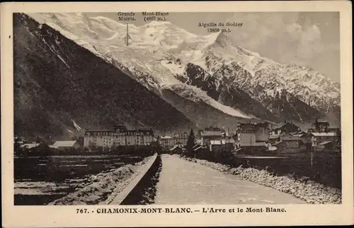 Ak Chamonix Mont Blanc Haute Savoie, Weg mit Blick zum Mont Blanc, Ort