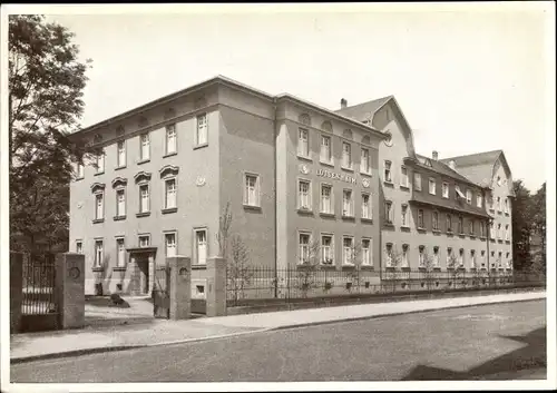 Ak Karlsruhe in Baden Württemberg, Luisenheim, Altersheim, Schwestern des Frauenvereins, Rotes Kreuz