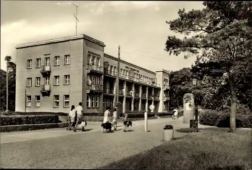 Ak Ostseebad Zinnowitz auf Usedom, Ernst-Thälmann-Heim