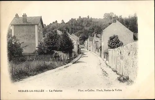 Ak Nesles la Vallée Val-d´Oise, La Falaise
