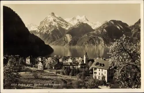 Ak Sisikon Kanton Uri, Blick auf den Ort, Gitschen, Urirotstock
