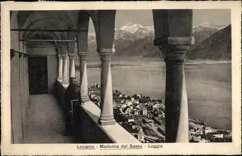 Ak Locarno Kanton Tessin Schweiz, Wallfahrtskirche Madonna del Sasso, Loggia, Mönch