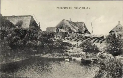 Ak Hallig Hooge in Nordfriesland, Hanswerft, Häuser mit Reetdächern