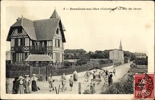 Ak Bernieres sur Mer Calvados, La Rue des Ormes