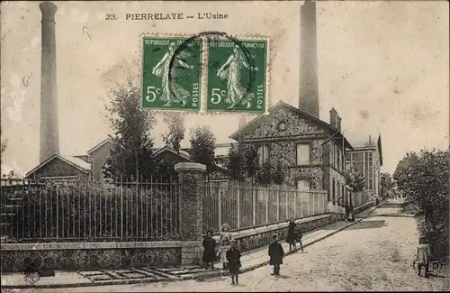 Ak Pierrelaye Val-d´Oise, L'Usine
