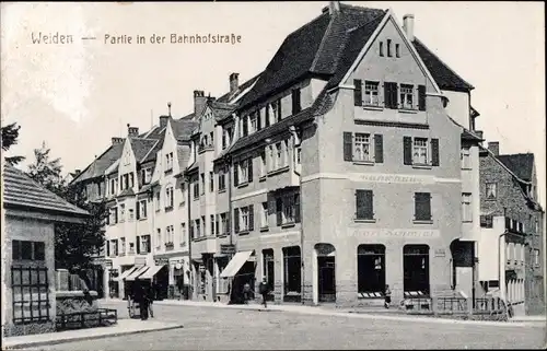 Ak Weiden in der Oberpfalz, Partie in der Bahnhofstraße, Gasthaus