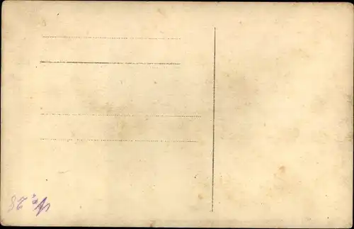 Foto Ak Kriegsschauplatz I. WK, zerstörter Panzer, Geschütz